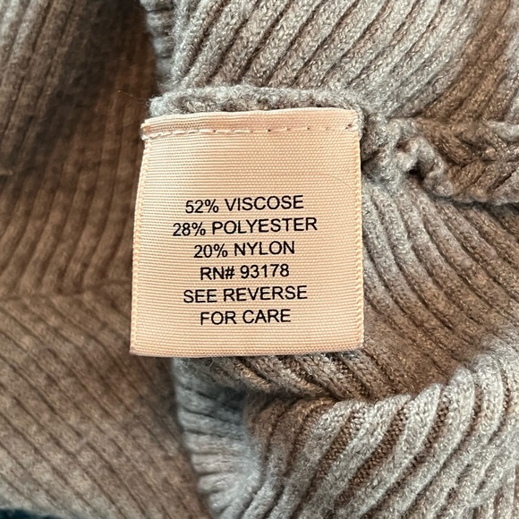 Philosophy cropped ribbed sweater with dolman sleeves, size xsmall - Picture 6 of 6